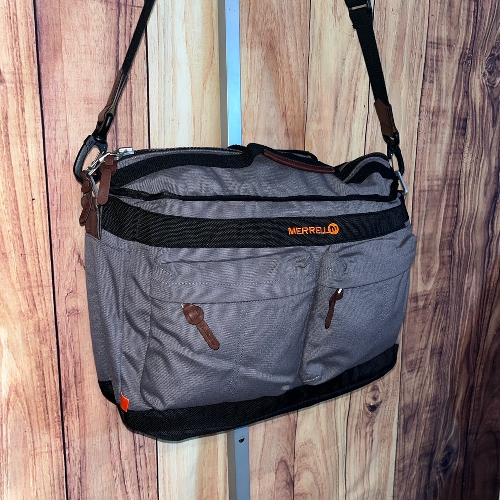 Merrell large men’s travel carry on bag